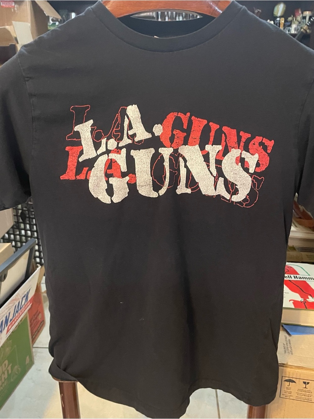 LA GUNS Black Graphic Tee Red & White Logo